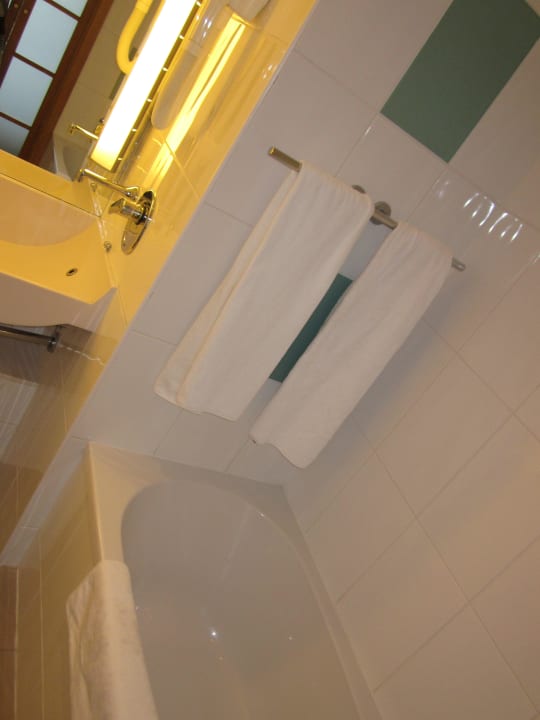 Badezimmer/Wanne Hotel Novotel Vilnius