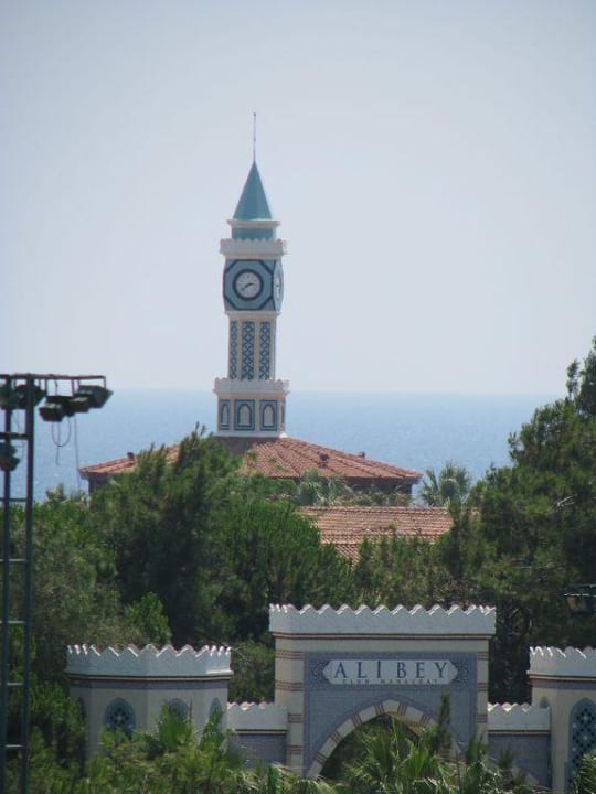 Eingang und Panoramarestaurant Ali Bey Club