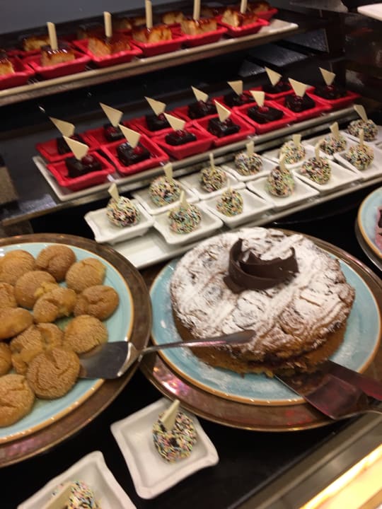 Gastro Limak Lara Deluxe Hotel & Resort