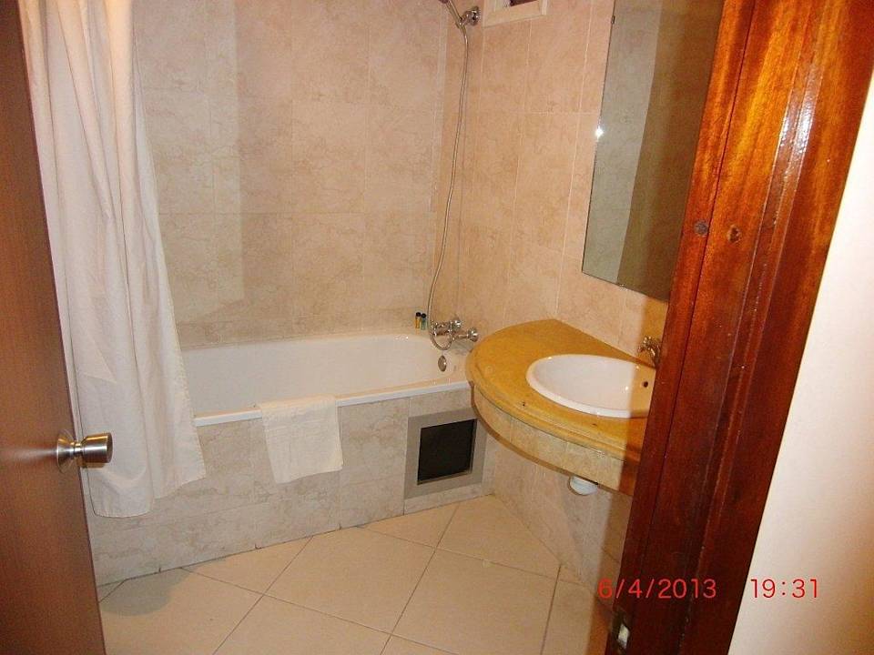 Bad  Hotel RIF