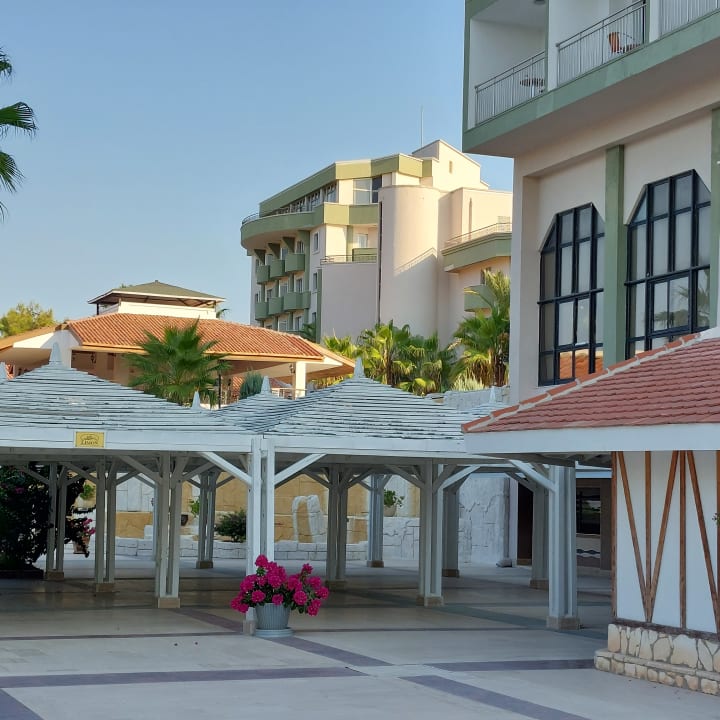 Sonstiges Adora Hotel & Resort