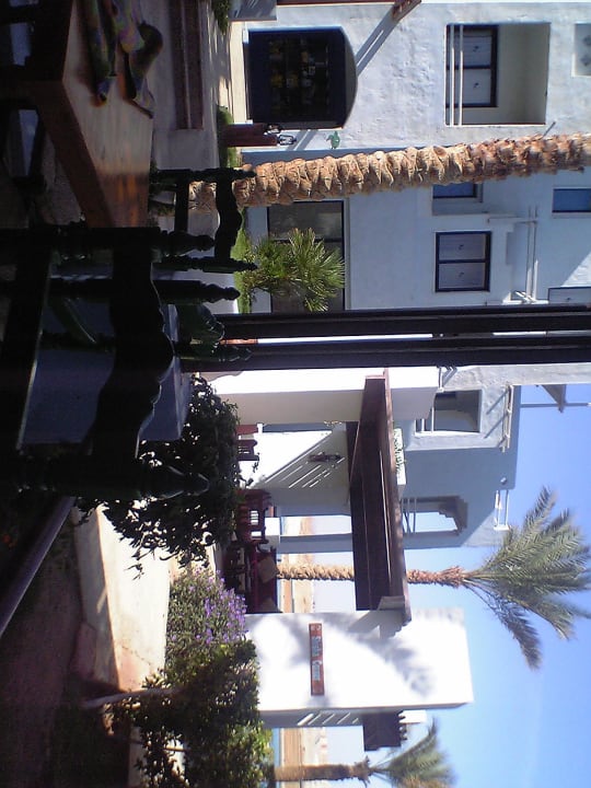 Außenbereich des Restaurants Marina Lodge At Port Ghalib