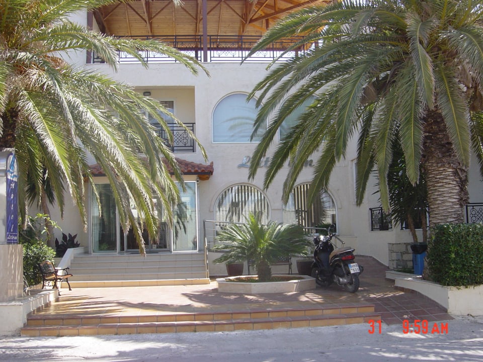 Der Eingang Hotel Little Inn