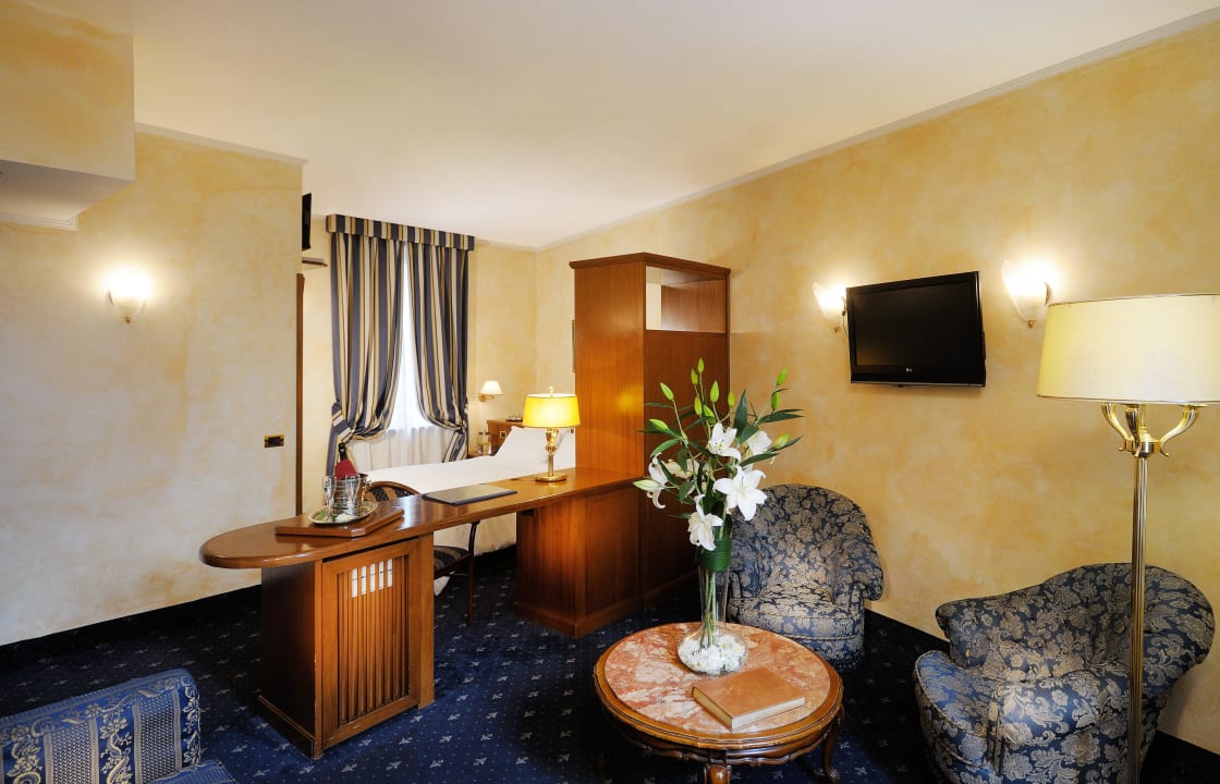 Hotel Nuovo Quattro Fontane Hotel Nuovo Quattro Fontane