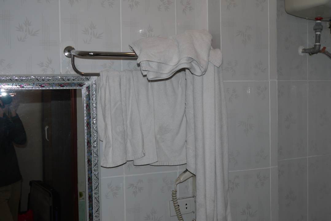 Bathroom in "suite" 602 Hotel Thaison Palace