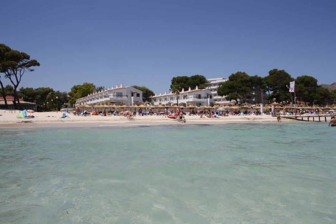 Sehr sauberes klares Wasser. Sehr schöner Strand Las Gaviotas Suites Hotel
