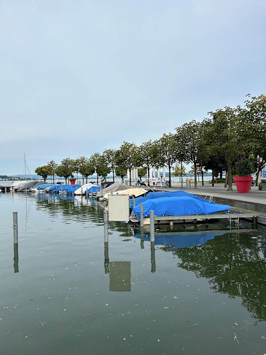 Sonstiges Marina Lachen