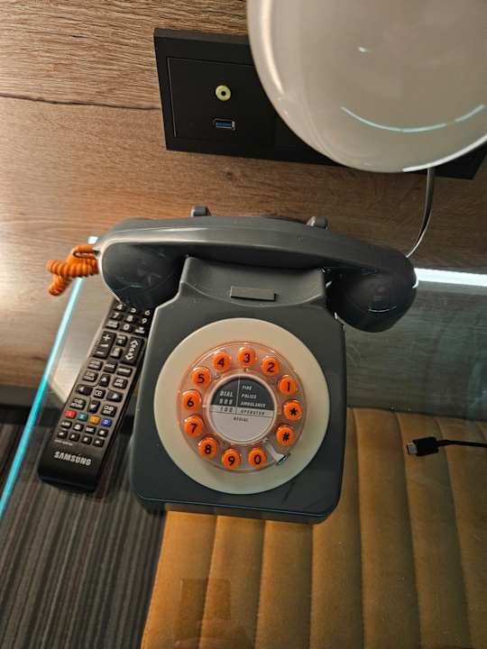 Zimmer Moxy Poznań Airport