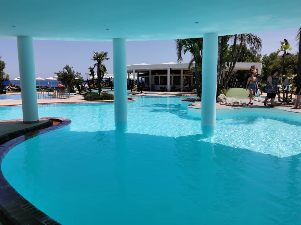 Pool Hotel Calypso Beach