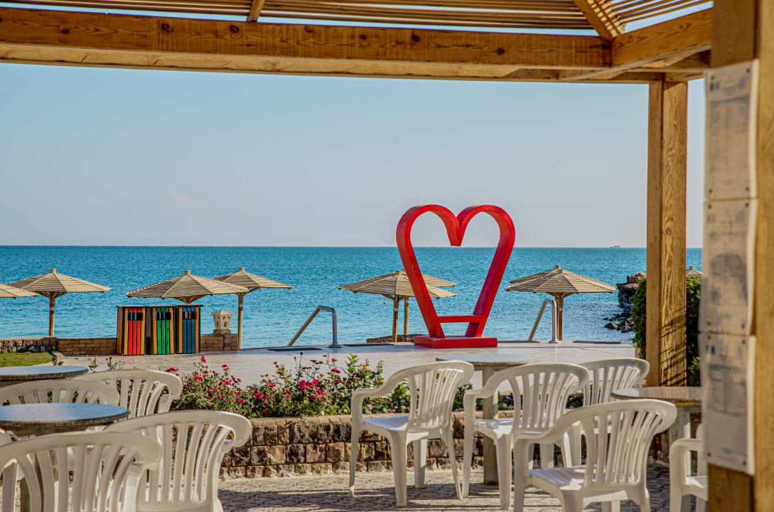Gastro Palm Beach Resort