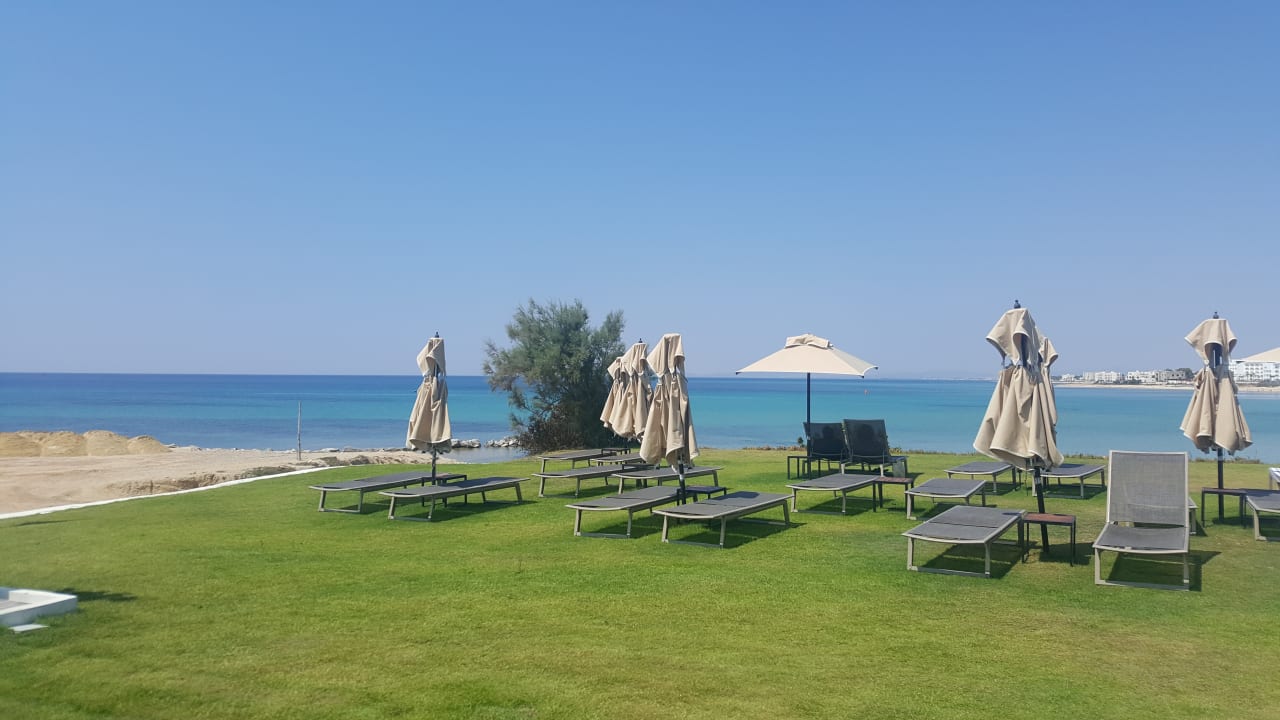 Strand Hotel La Badira