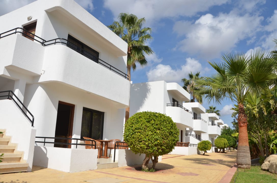 Queen Suite Adams Beach Hotel