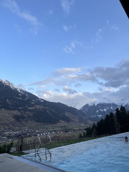 Pool Das.Goldberg