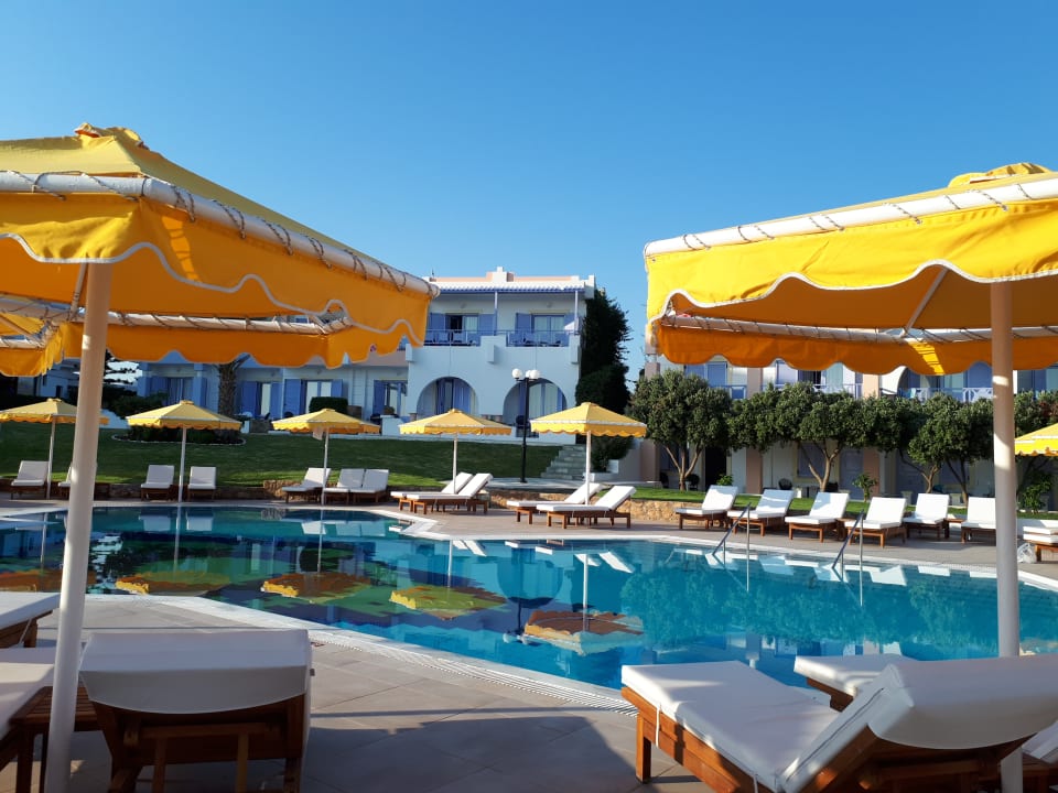 Pool Hotel Serita Beach