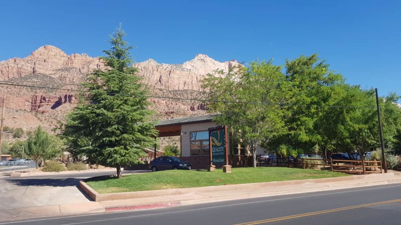 Außenansicht Quality Inn & Suites Montclair