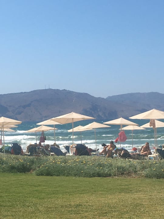 Strand Hotel Happy Days