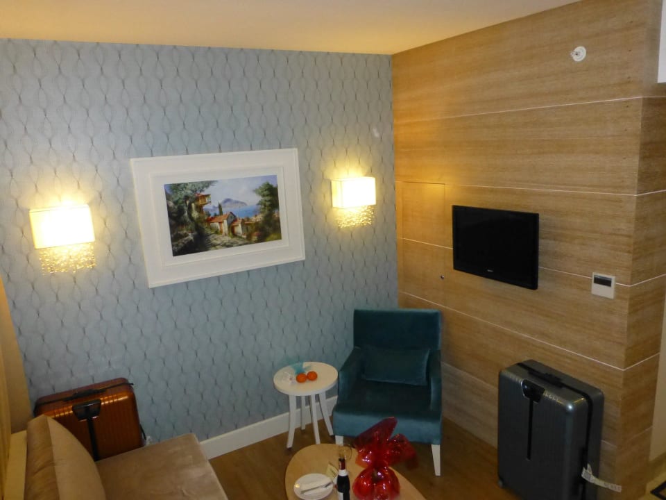 Wohnzimmer, Sitzecke mit TV. Sentido Trendy Verbena Beach