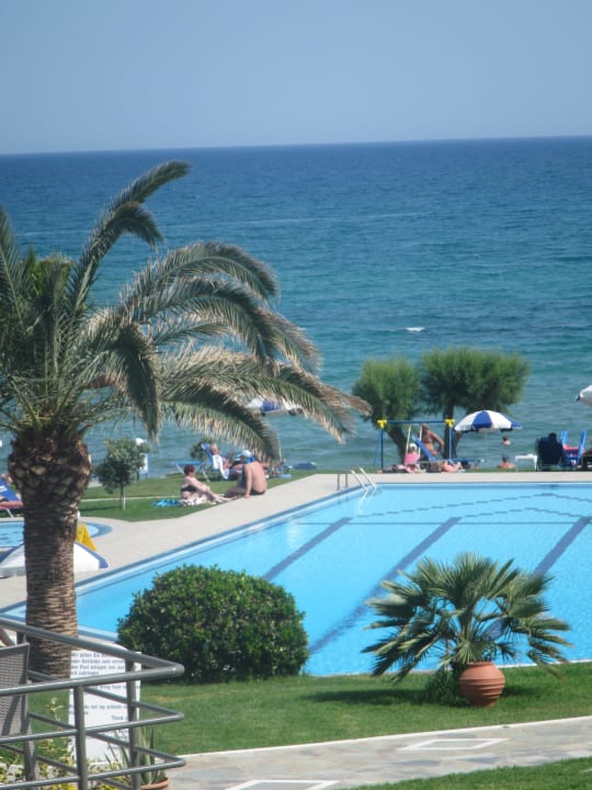 Blick von unserem Balkon Hotel Ariadne Beach