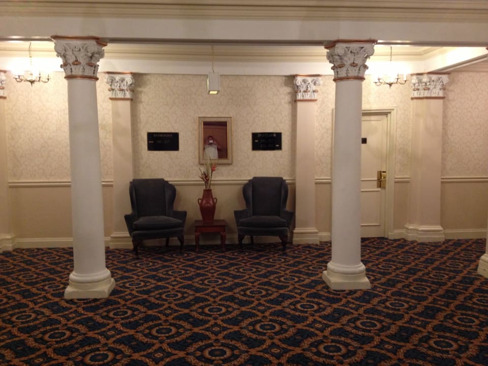 1st floor lift lobby Hotel Imperial