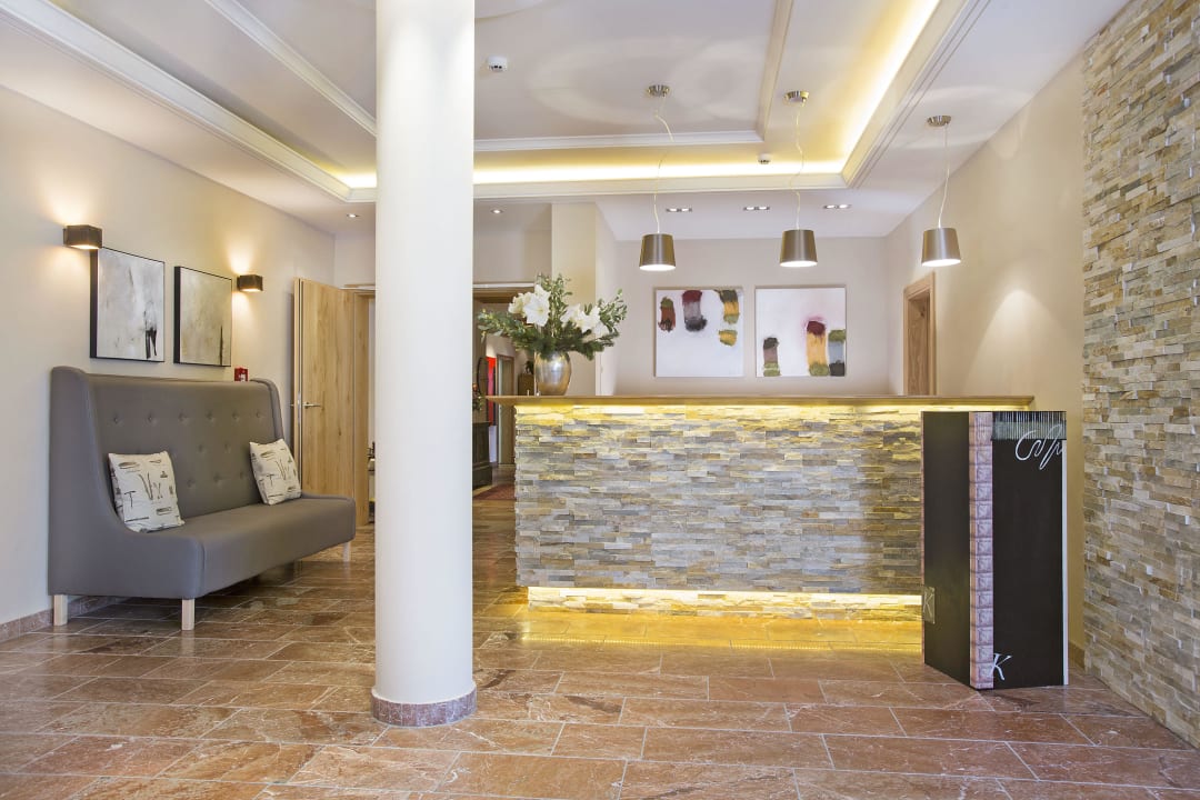 Rezeption Das gemütliche Dorfhotel Kaltenhauser