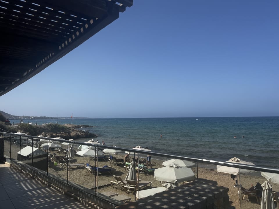 Strand Alexander Beach Hotel & Village Resort