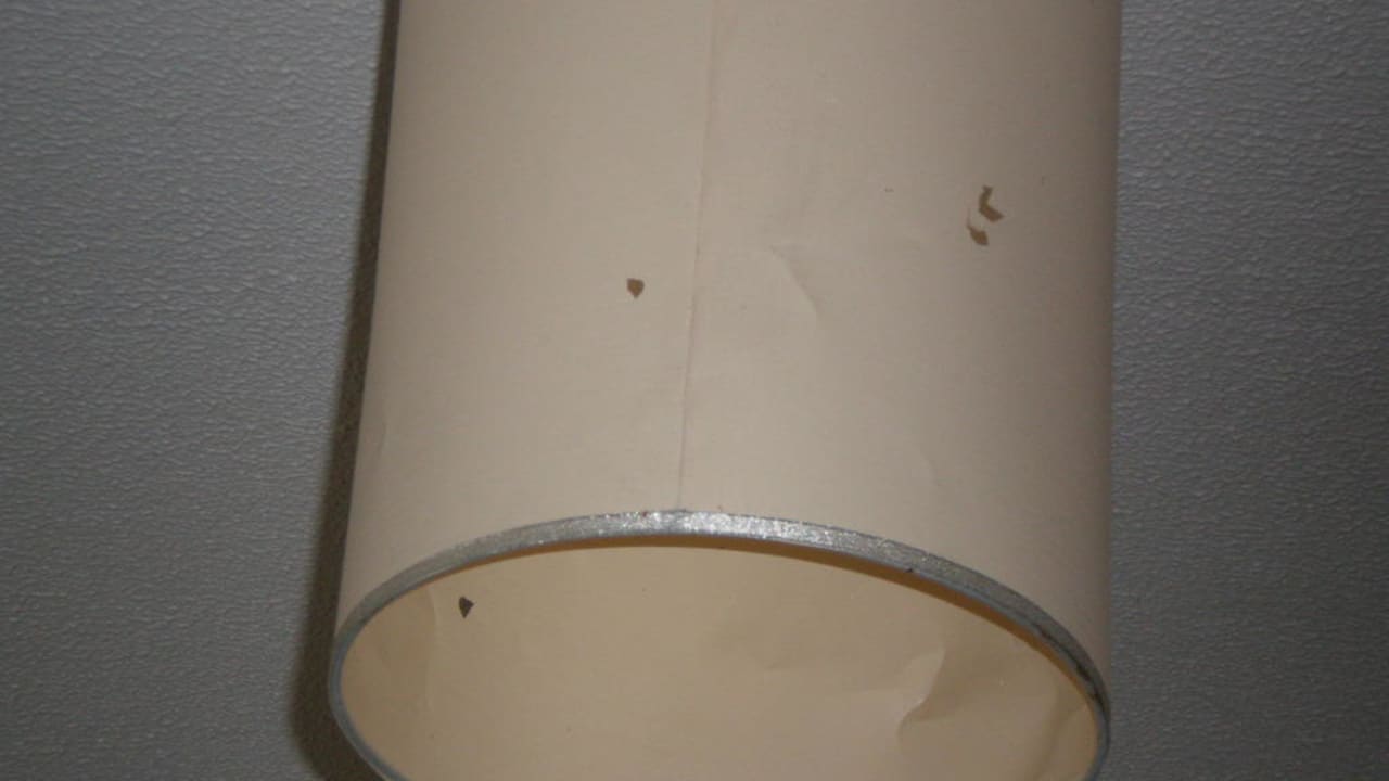 Der Lampenschirm im Zimmer Süral Saray Hotel