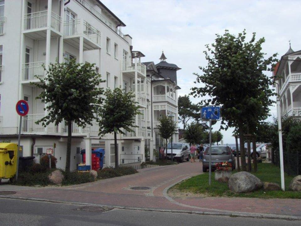 Einfahrt zur Tiefgarage Nymphe Strandhotel & Apartments
