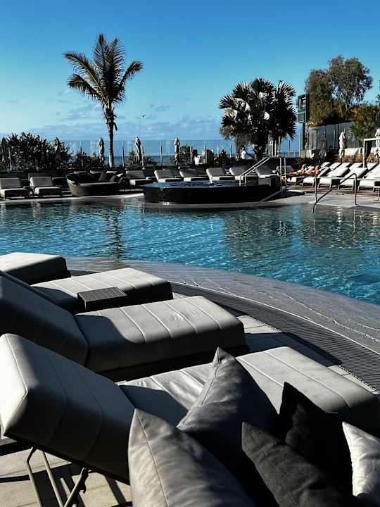 Pool Hotel Faro, a Lopesan Collection Hotel