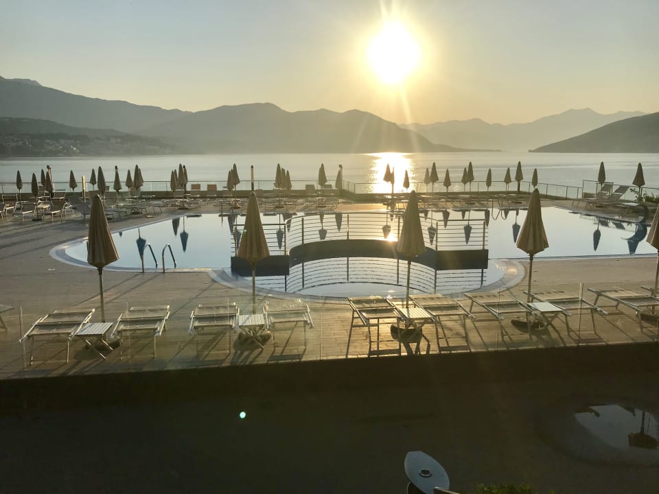 Pool Iberostar Waves Herceg Novi