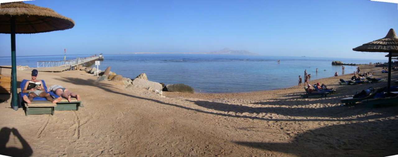 Beach at Hauza Beach Hotel Hotel Hauza Beach Resort