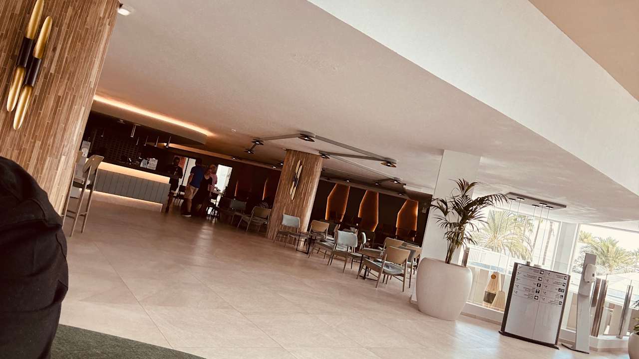 Lobby Hotel Riu Paraiso Lanzarote