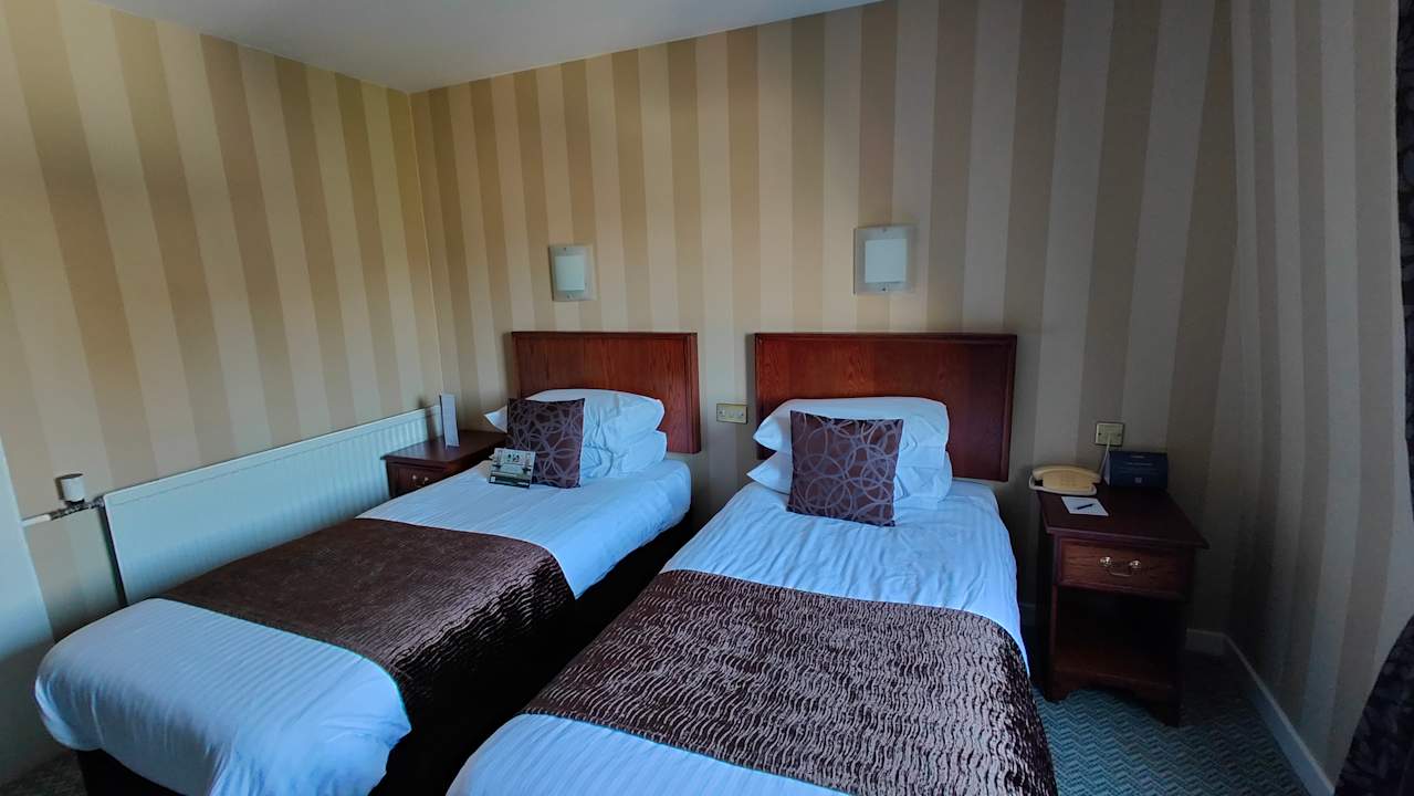 Zimmer Cairndale Hotel And Leisure Club