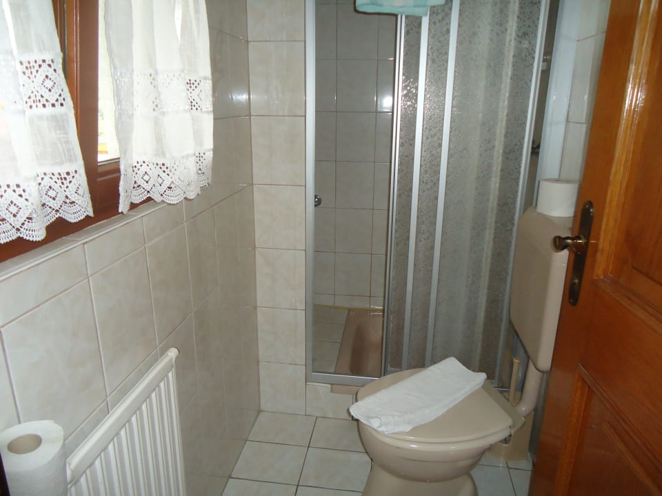 Dusche + WC Gästehaus Schiestl