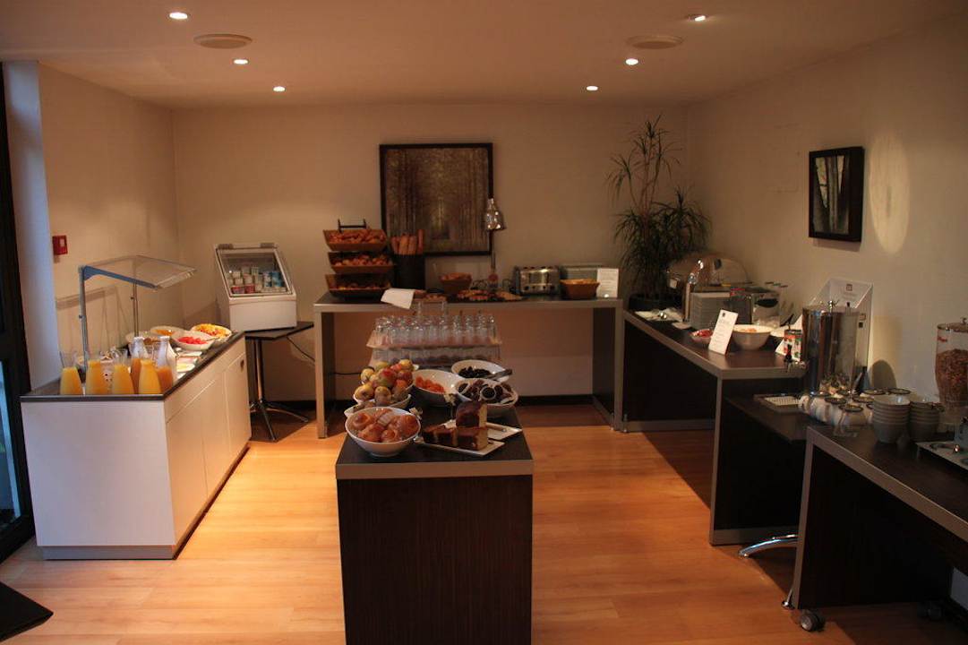Frühstücksbuffet  Hotel Novotel Genève Aéroport France