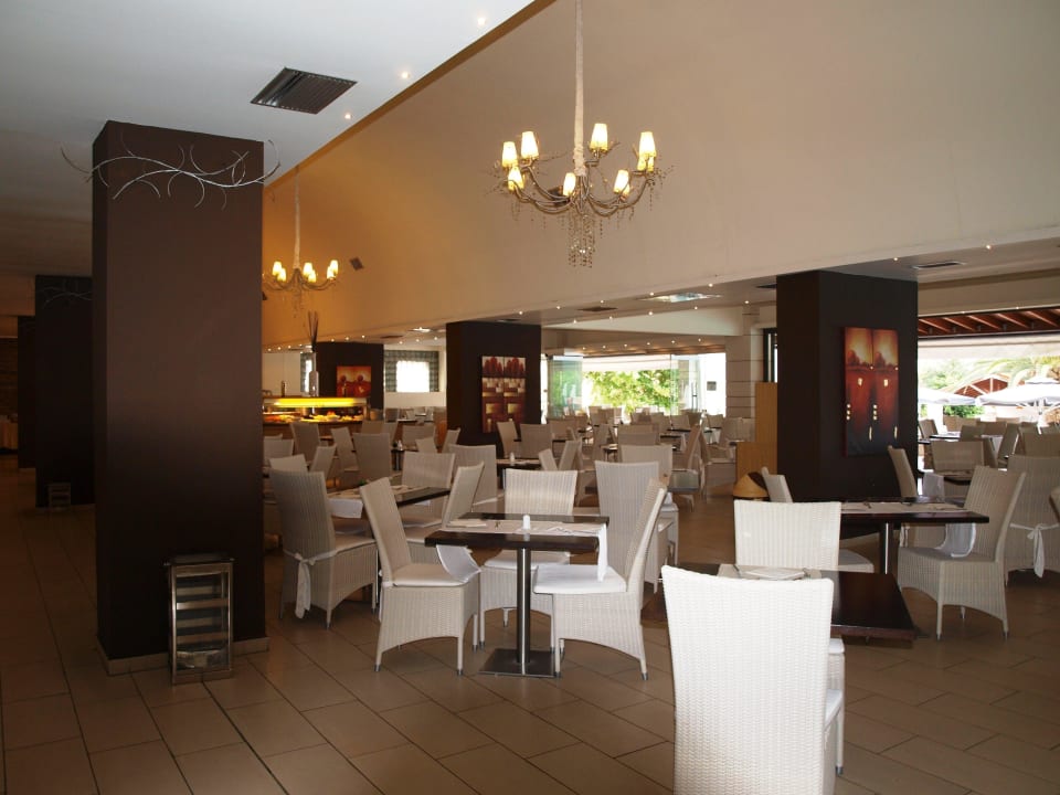 Restaurant Olympian Bay Grand Resort