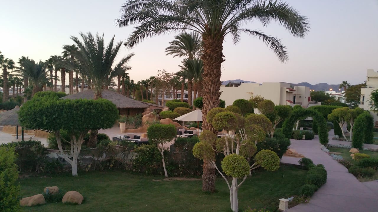 Gartenanlage Lotus Bay Beach Resort