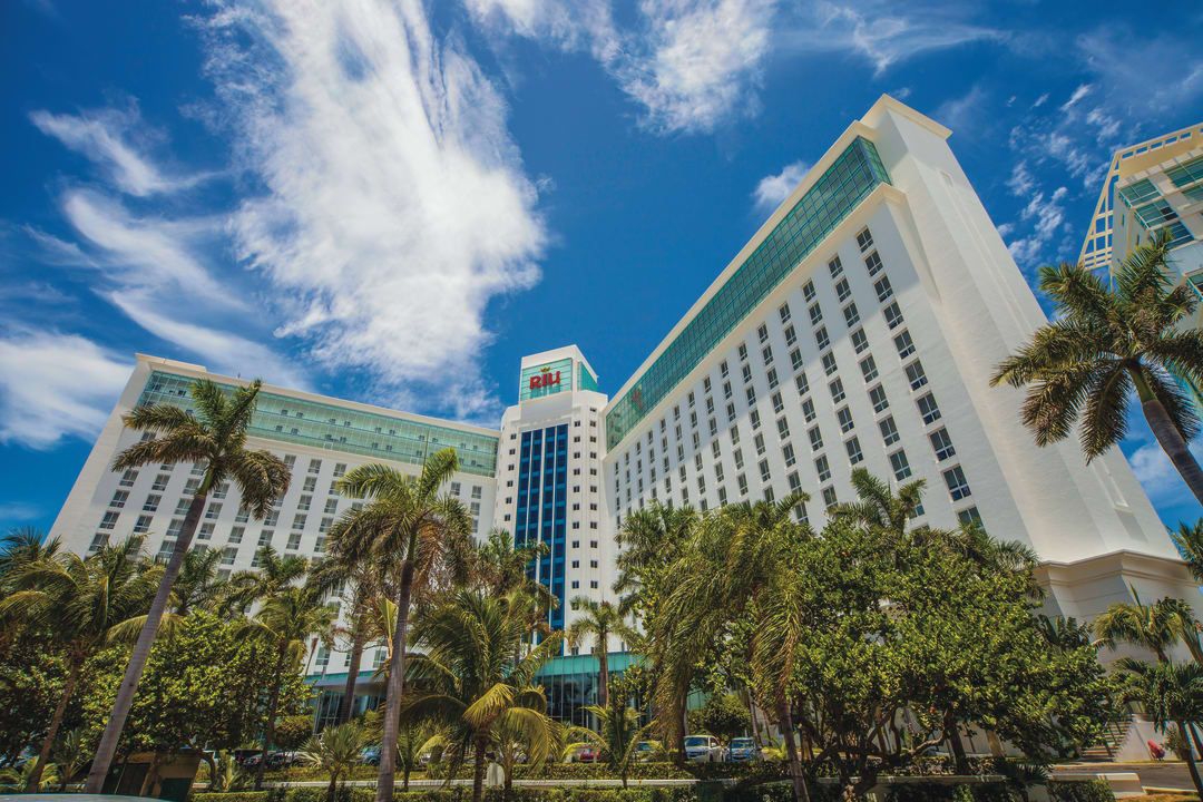 Außenansicht Hotel Riu Cancun
