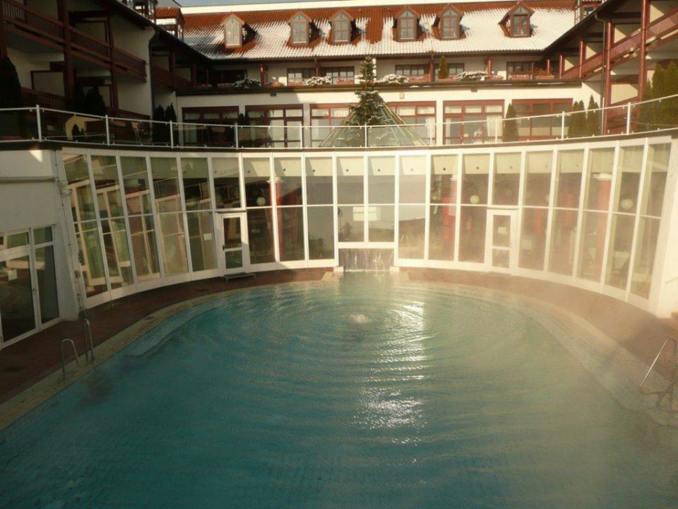 Außenpool 27 Grad Hotel Fürstenhof Bad Griesbach