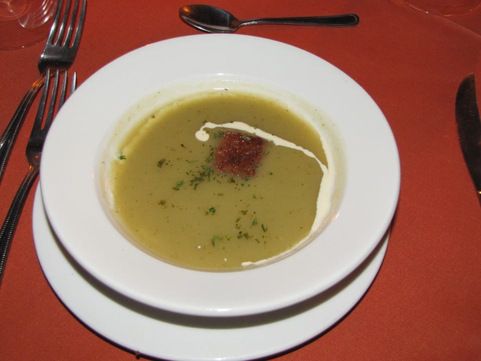 Abendessen: Vorsuppe Kalahari Anib Lodge