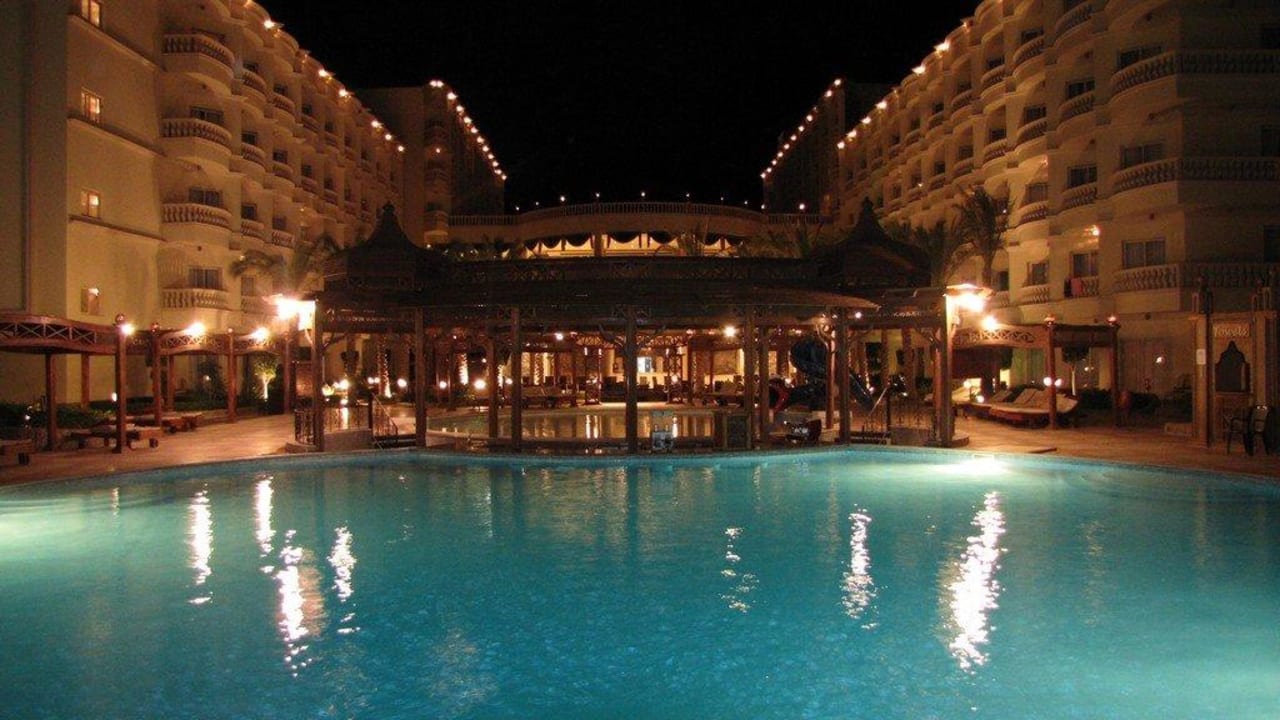 Главный корпус Riviera Aqua Park Resort