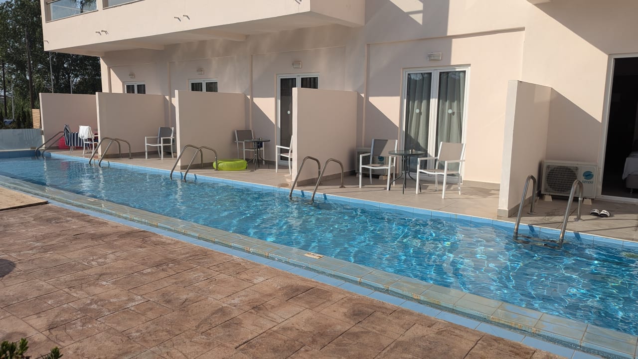 Pool Cavomarina Beach- Adults Only