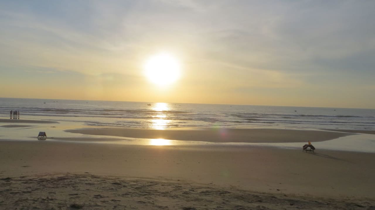 Strand Pandanus Resort