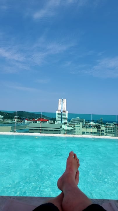 Pool Neon Pantong ex At Patong Hotel