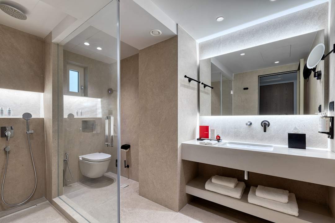 Zimmer Neptune Luxury Resort