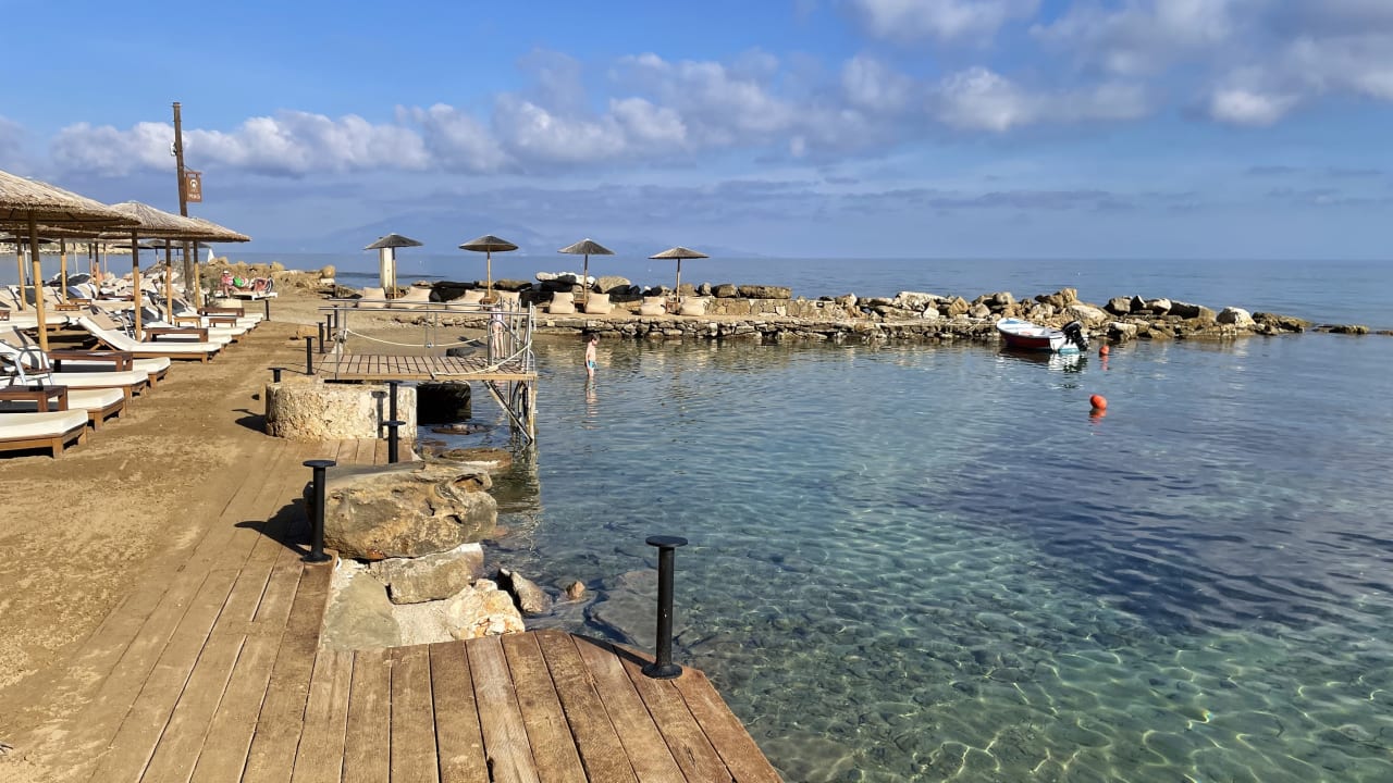 Strand Alexandra Beach Resort & Spa