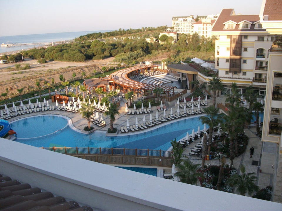 Vom Zimmer ganz oben gesehen Diamond Excellence Resort & Spa