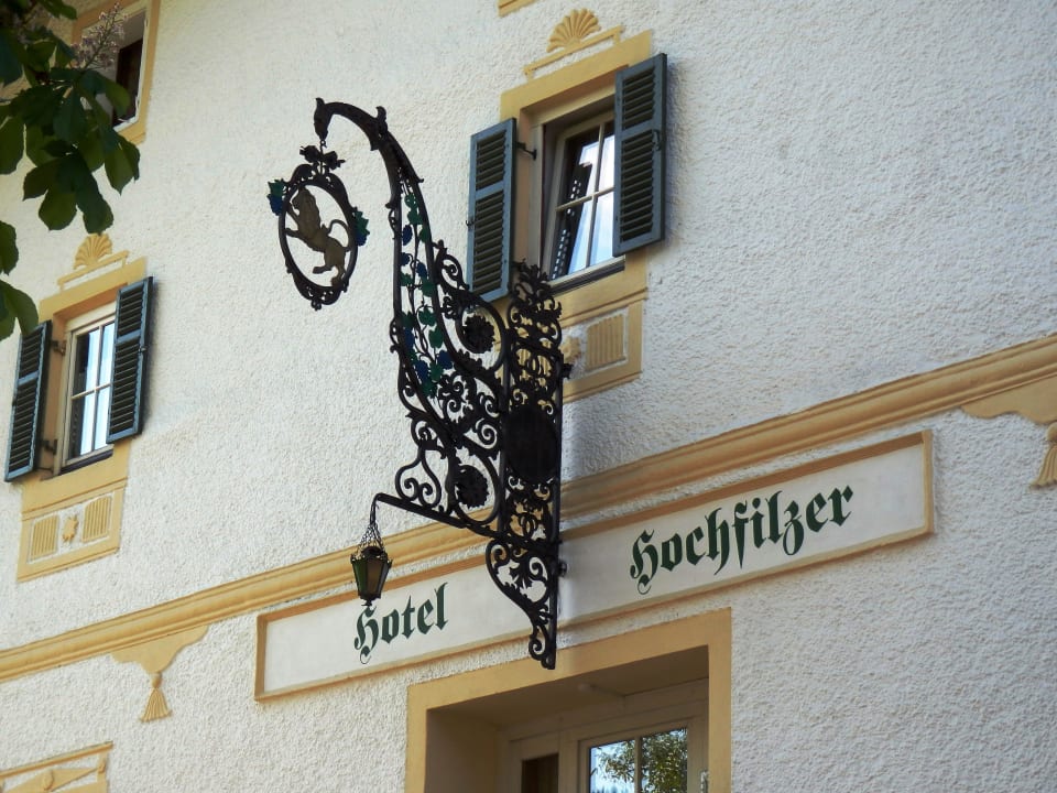 Historisches Gasthausschild Hotel Hochfilzer