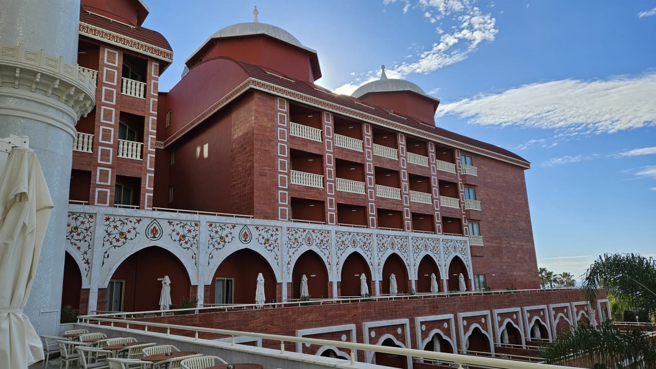 Außenansicht Royal Taj Mahal Hotel