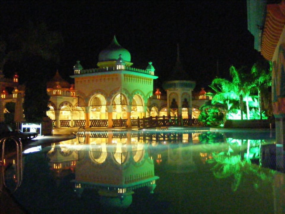 Wieczór Kamelya Aishen Club