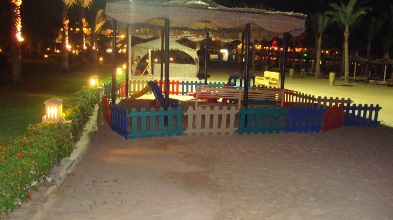 Kleinkinderspielplatz am Strand Pickalbatros Palace Resort